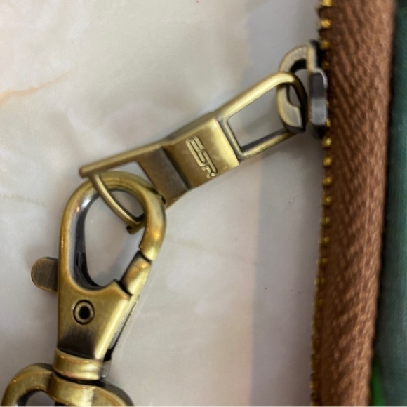 ESR Multi Coloured Leaf Print Laptop Sleeve Case - Picture 5 of 8